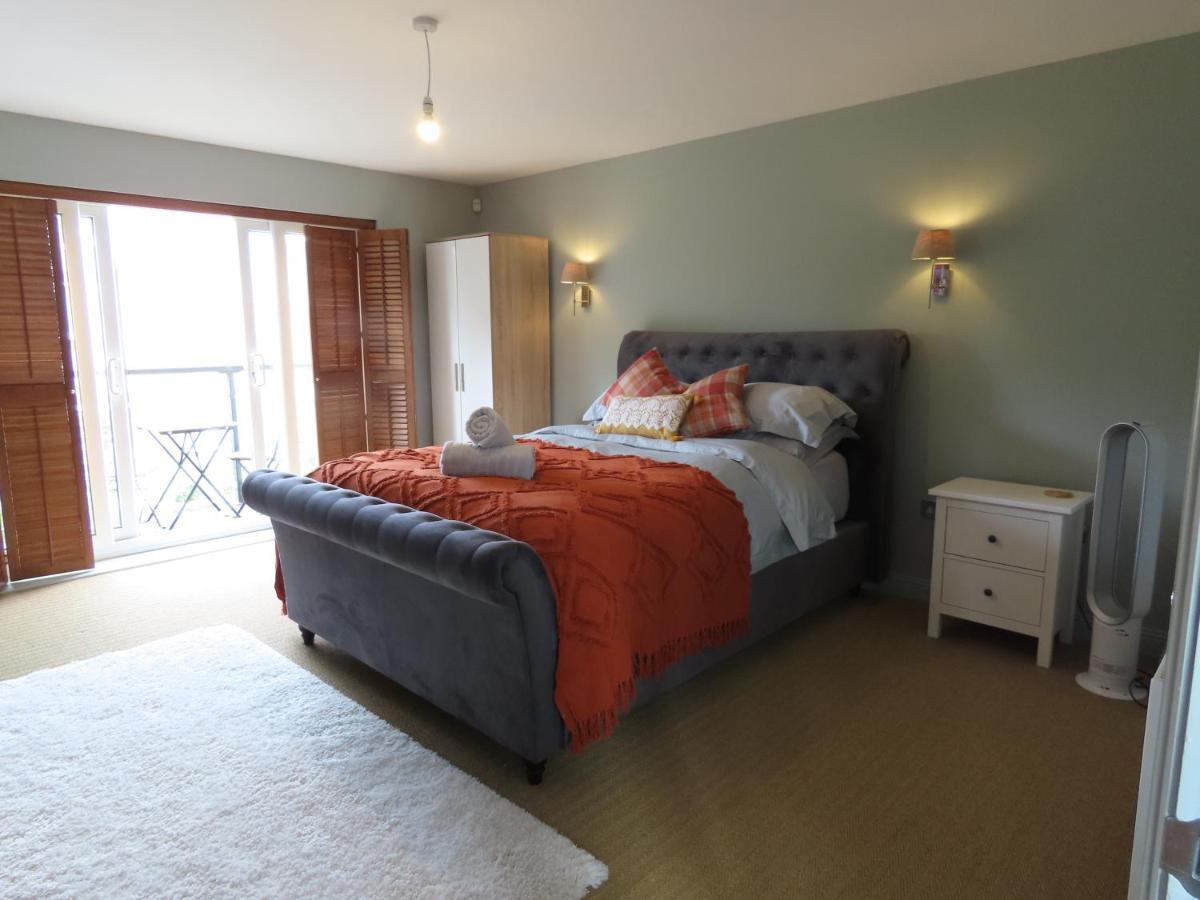 Entire Seaside Luxury Home With On Site Parking! Poole Eksteriør billede