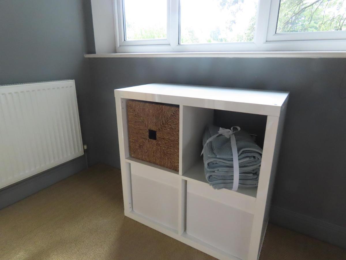 Entire Seaside Luxury Home With On Site Parking! Poole Eksteriør billede