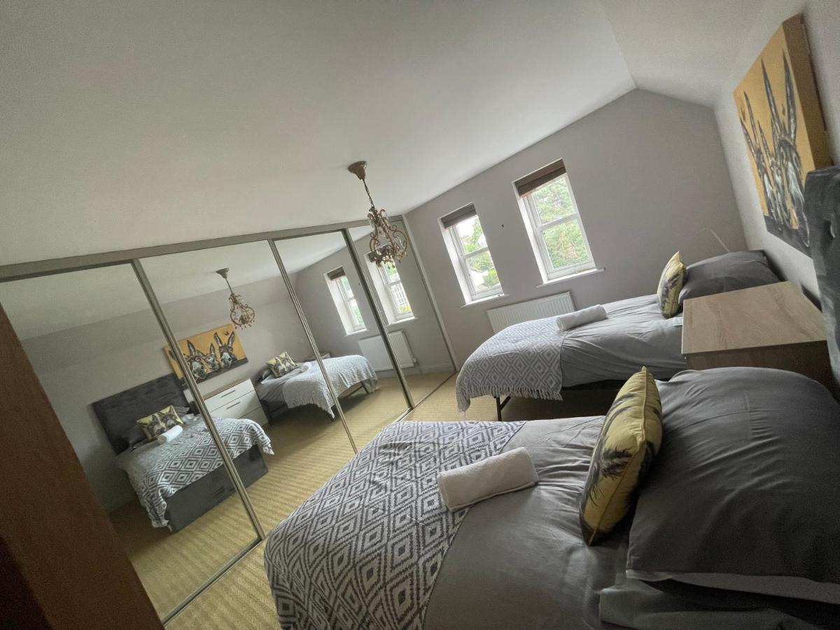 Entire Seaside Luxury Home With On Site Parking! Poole Eksteriør billede